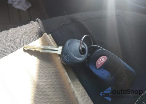 2013 Hyundai Elantra Gls/Limited from USA, damaged, VIN 5NPDH4AE7DH255376